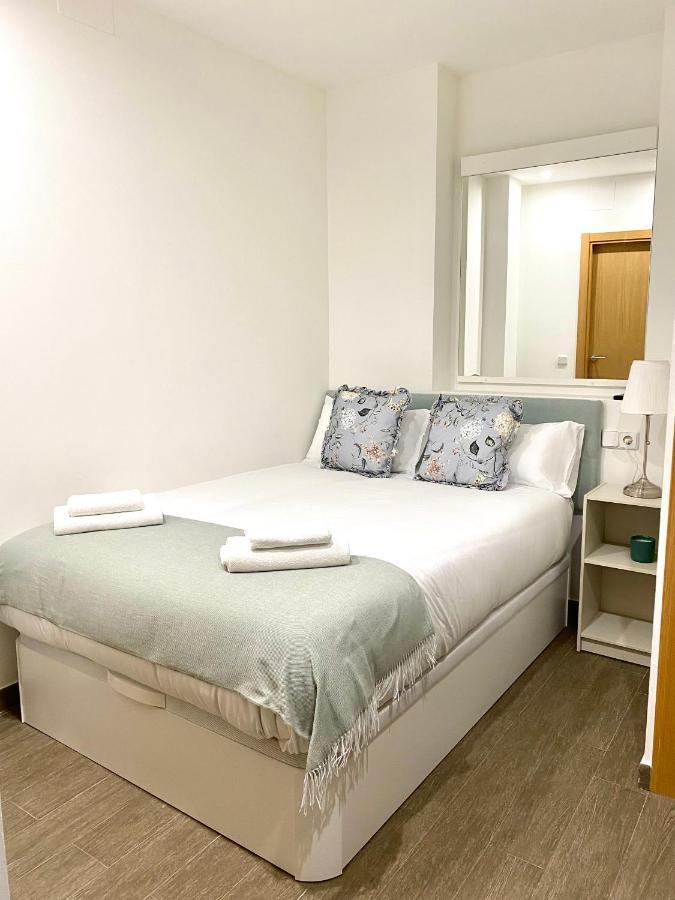 Apartamentos Fuencarral Madrid Exterior photo